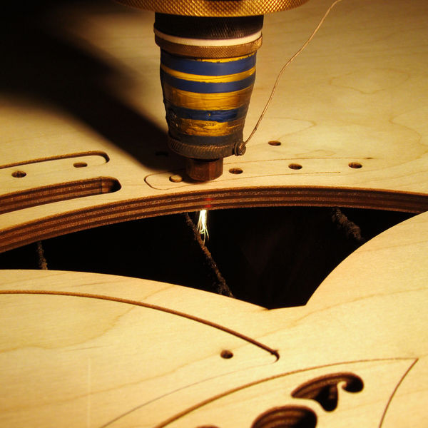 レーザー加工なら木のカットも行えます